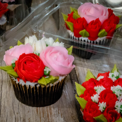 Valentine's Day Cupcakes from Marion Flower Shop in Marion, OH